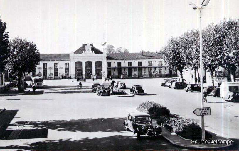 71 Chalon sur Saone La Gare.jpg